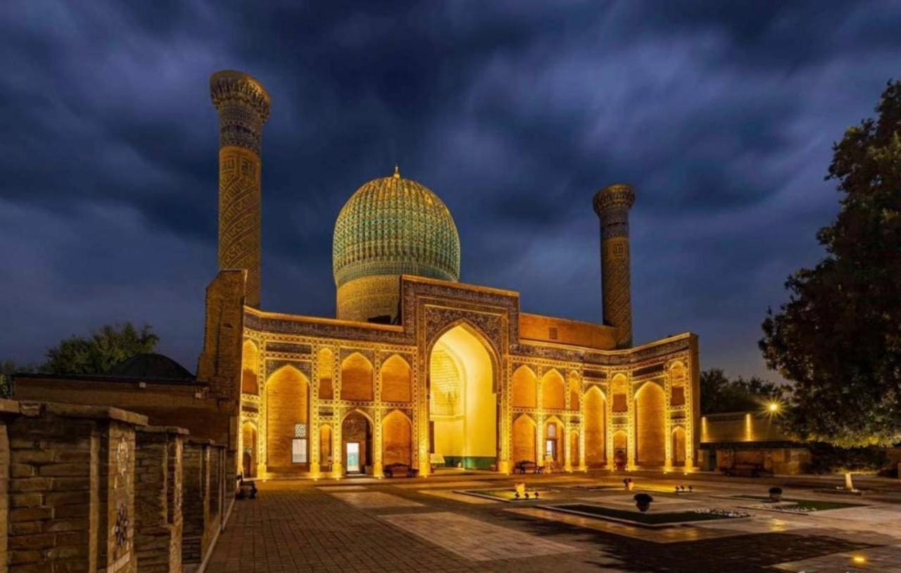 Samarkand Travel Hotel エクステリア 写真